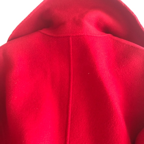 🥰Tweeds the Original, 80%Wool Belted Red Jacket🥰 - Picture 5 of 12